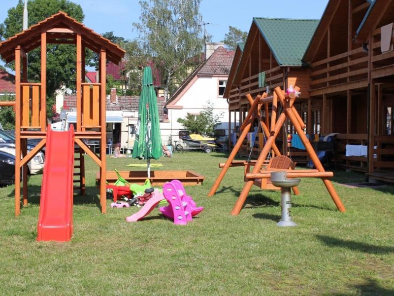 Mlodziezowy Dla Grup Eldorado Mielno Centrum, 200m Od Morza Lodge *